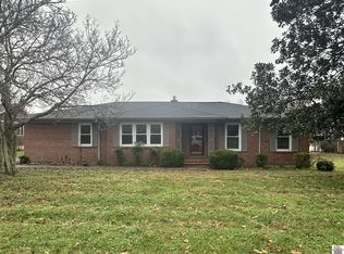 1513 Cardinal Dr, Murray, KY 42071
