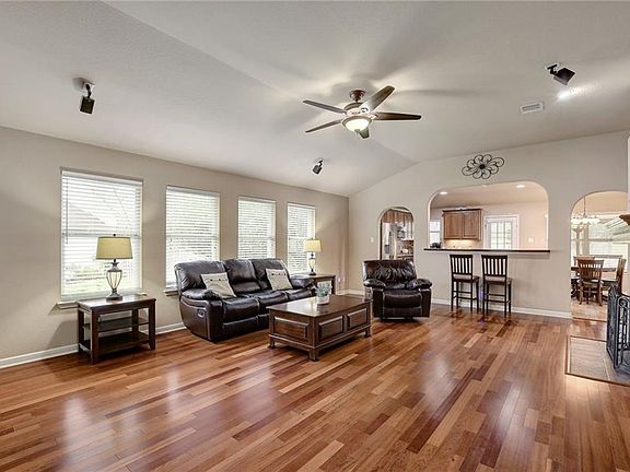 5th image of 151 Camp Creek Ct