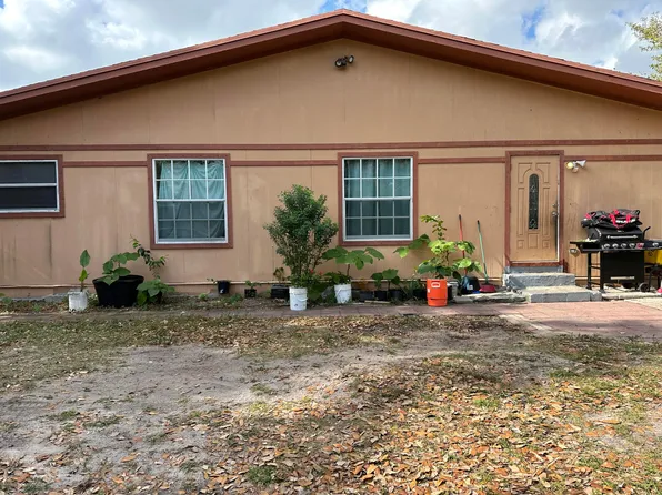 2013 Dock Street, West Palm Beach, FL 33401