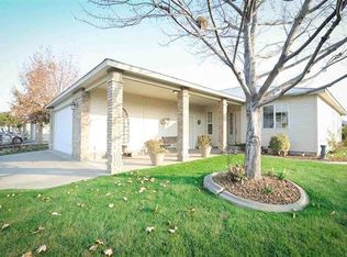 101 Innisbrook Ln, Pasco, WA 99301