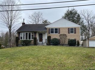 2399 Loring Pl, Yorktown Heights, NY 10598