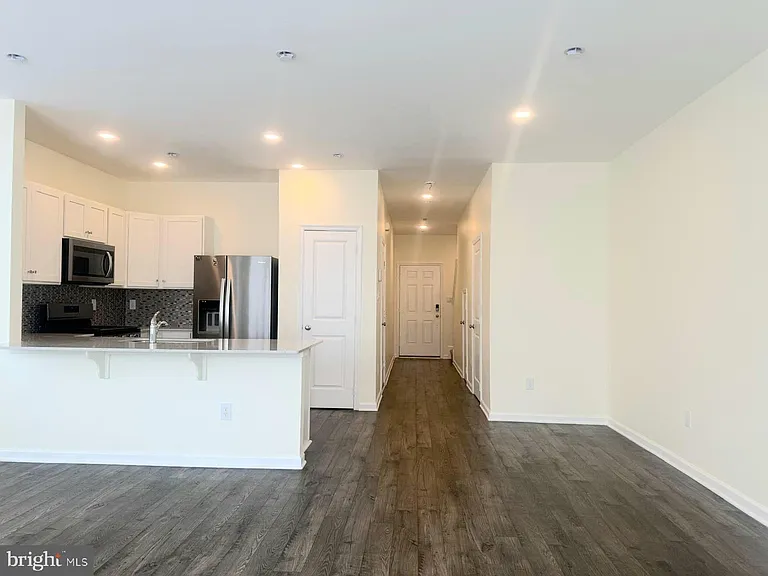 324 Mazzeo Dr — Photo 6