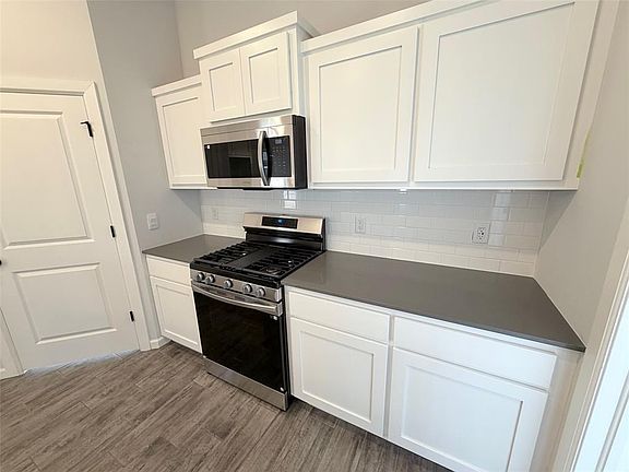 6th image of this home
