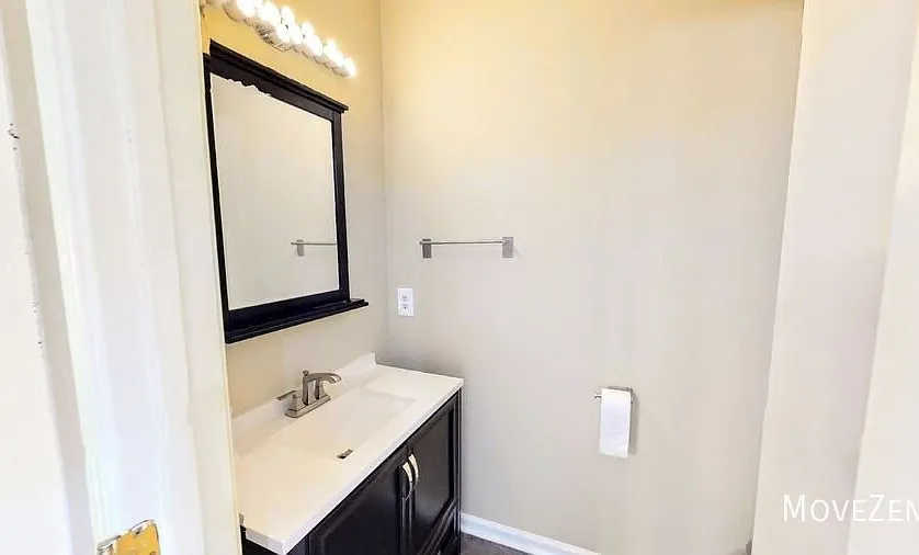 Move-In Special: $300 Credit Toward Move-In Costs! — Photo 4