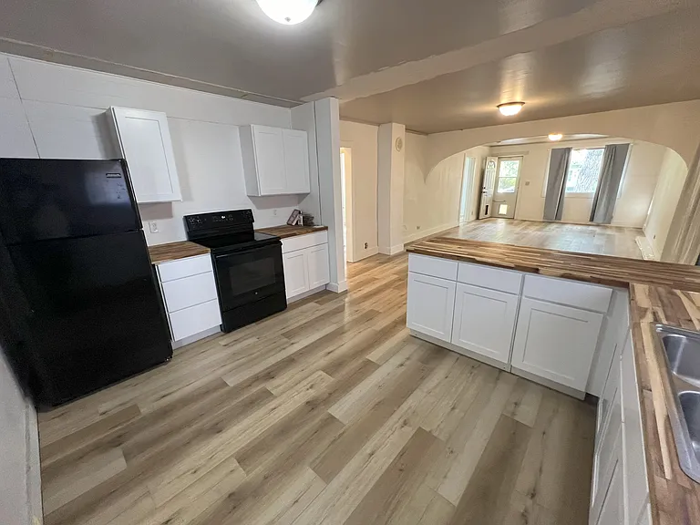 114 W Jefferson Ave — Photo 6
