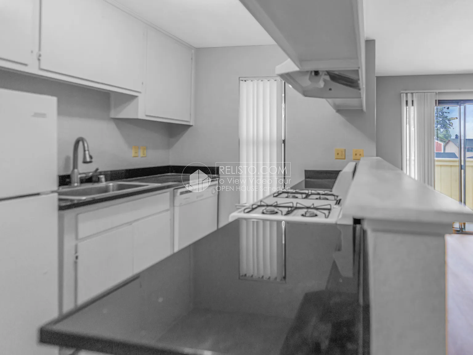 1 bed, 1.0 bath, 900 sqft, $1,350 — Photo 3