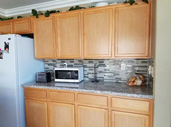 6215 Highland Gardens Dr, North Las Vegas, NV 89031