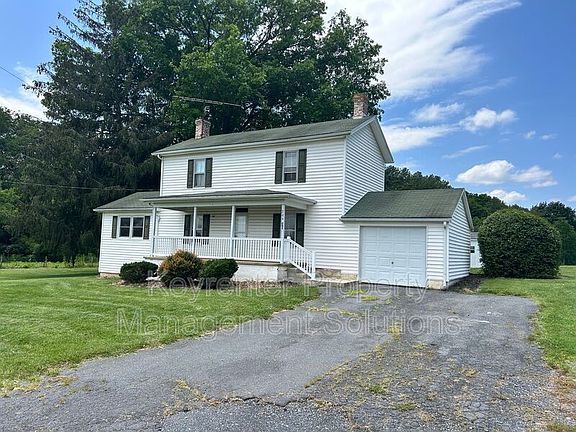 2nd image of 209 Tanner Ln