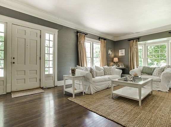 3rd image of 701 N Waddill St