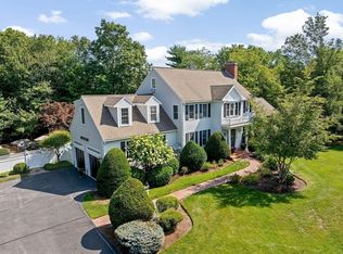 71 Satuit Meadow Ln, Norwell, MA 02061