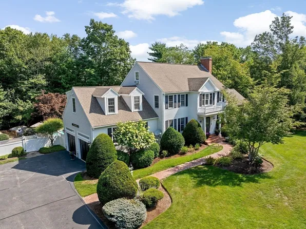 71 Satuit Meadow Ln, Norwell, MA 02061