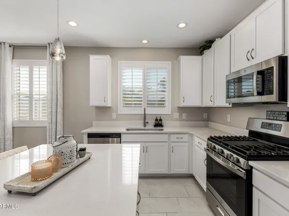 12469 W MARLETTE Avenue, Litchfield Park, AZ 85340