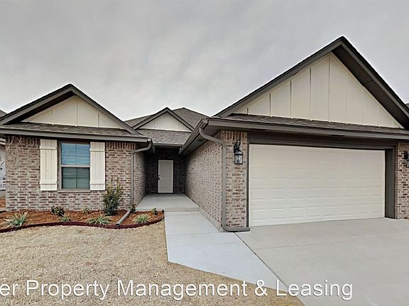 3rd image of 10521 NW 41st St