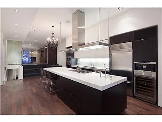 Rented by Douglas Elliman | media 24