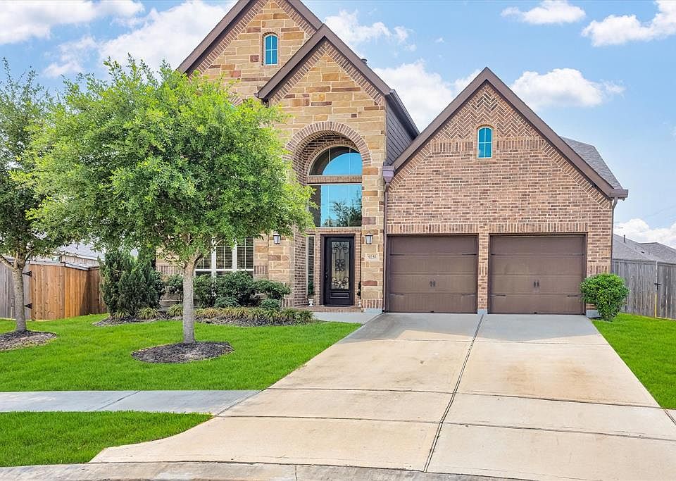 1st image of 9235 Holloway Cliff Ln