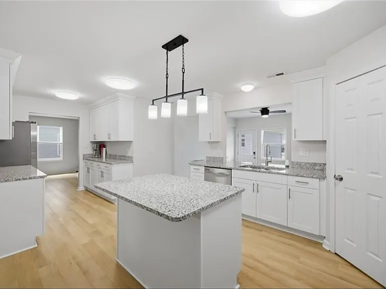 2930 Gate House Rd — Photo 8