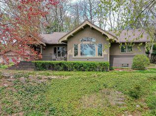 N40W27836 Glacier Rd, Pewaukee, WI 53072