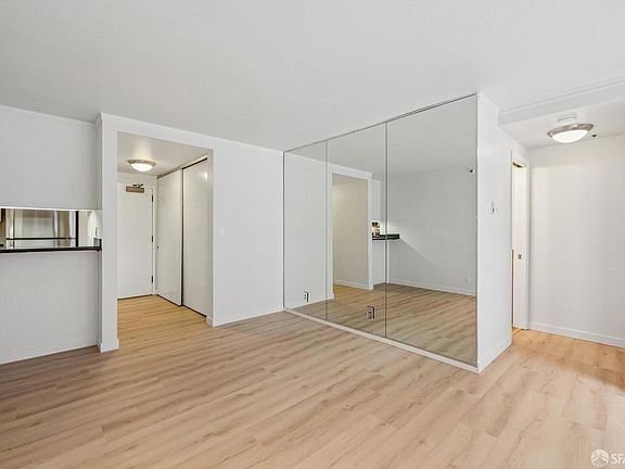 2nd image of 900 Bush St #109