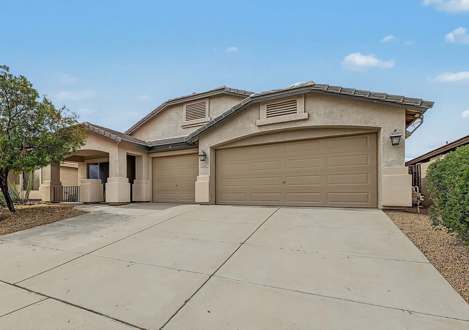 4 Bedroom Home with Solar! Private Pool and Landscaping Included! — Photo 2