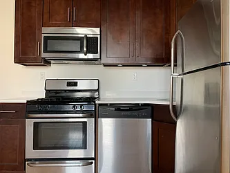 Rented by Hillel Realty Group