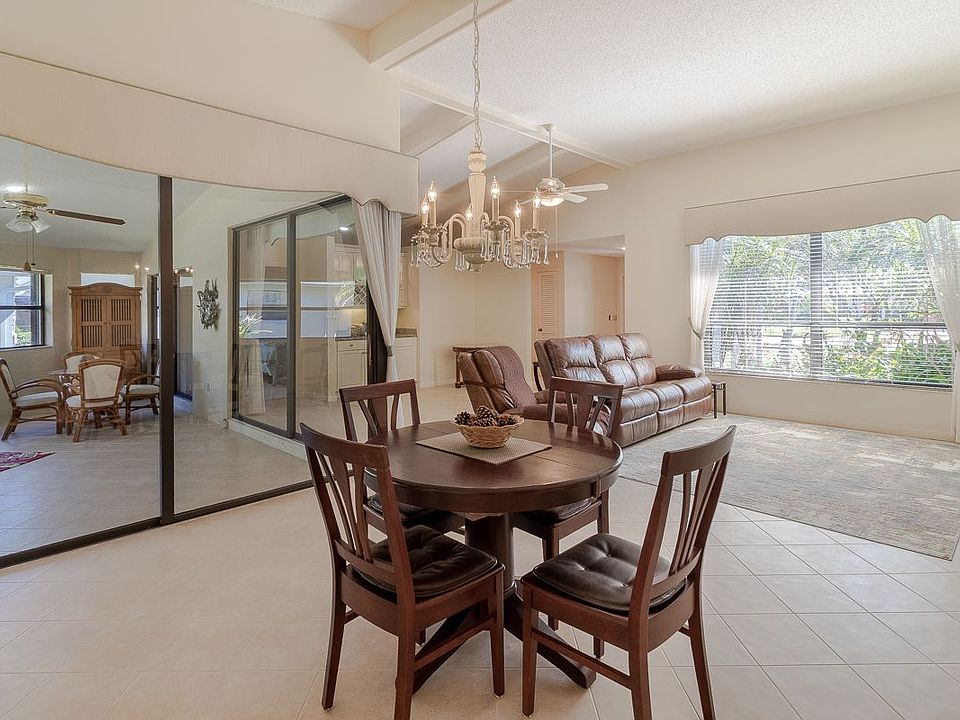 2nd image of 2343 SW Spoonbill Dr