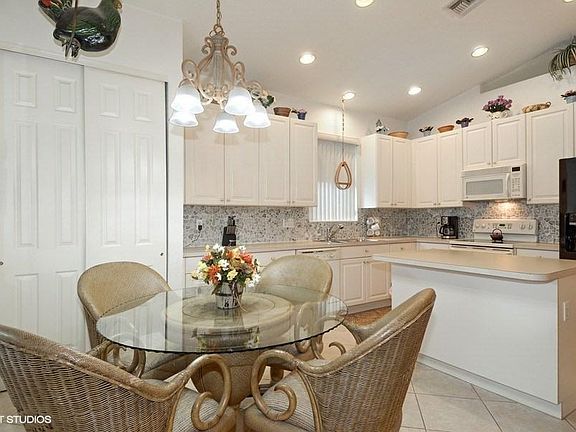 5th image of 9662 Sandpiper Ln
