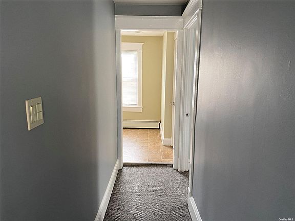 4th image of 287 Conklin St #2