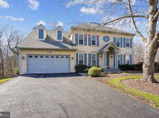5004 Flint Rock Ct, Chantilly, VA 20151