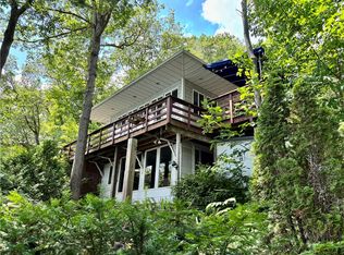 8111 E Bluff Dr, Bluff Point, NY 14527