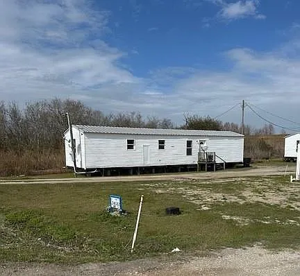 34557 Highway 11 Photo 1