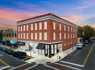 304 N Front St APT M, Wilmington, NC 28401