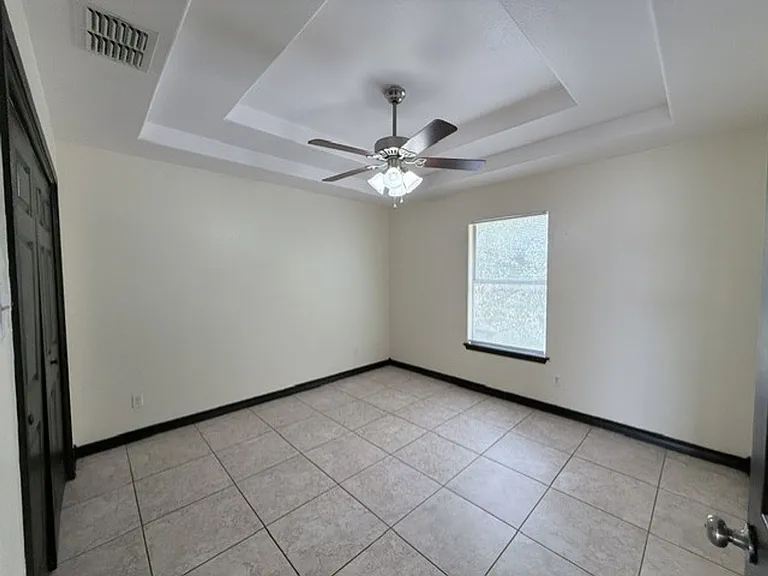 529 Norwich Loop — Photo 12