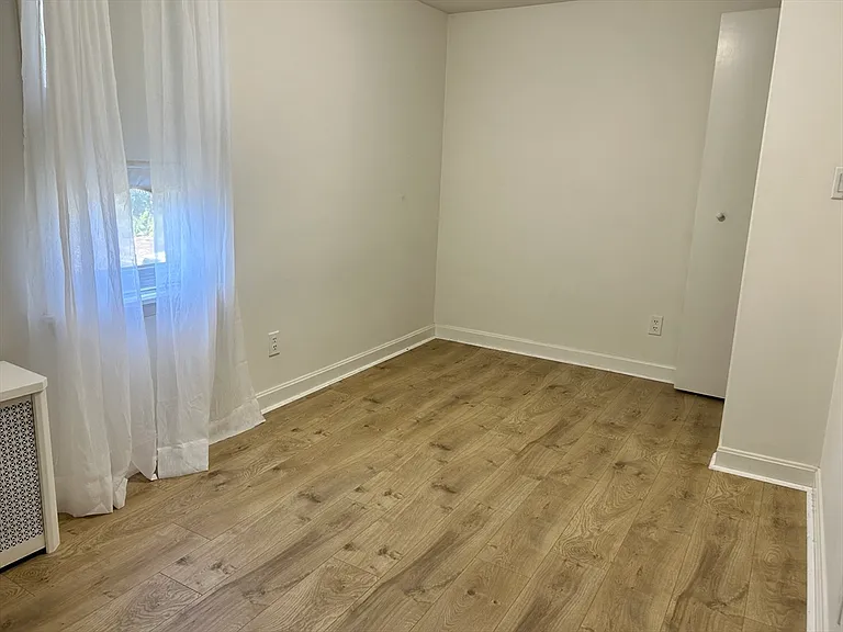 500 Lowell St — Photo 10