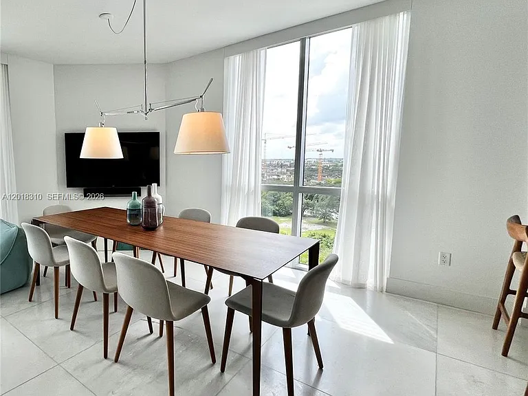 17111 Biscayne Blvd #1102 — Photo 11