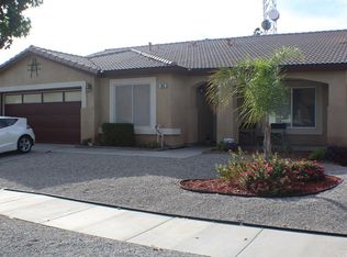 863 Roxanne Dr, Hemet, CA 92543