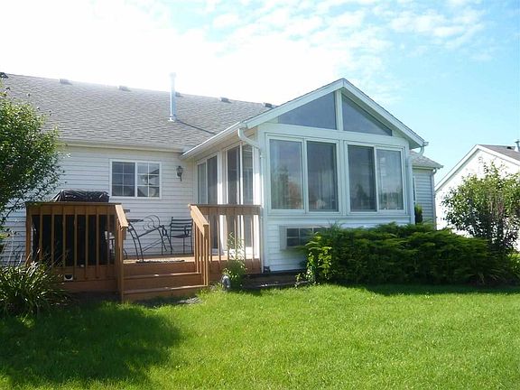 2nd image of 18137 Lisbon Dr
