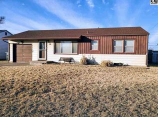 38 Faircrest Dr, Hutchinson, KS 67502