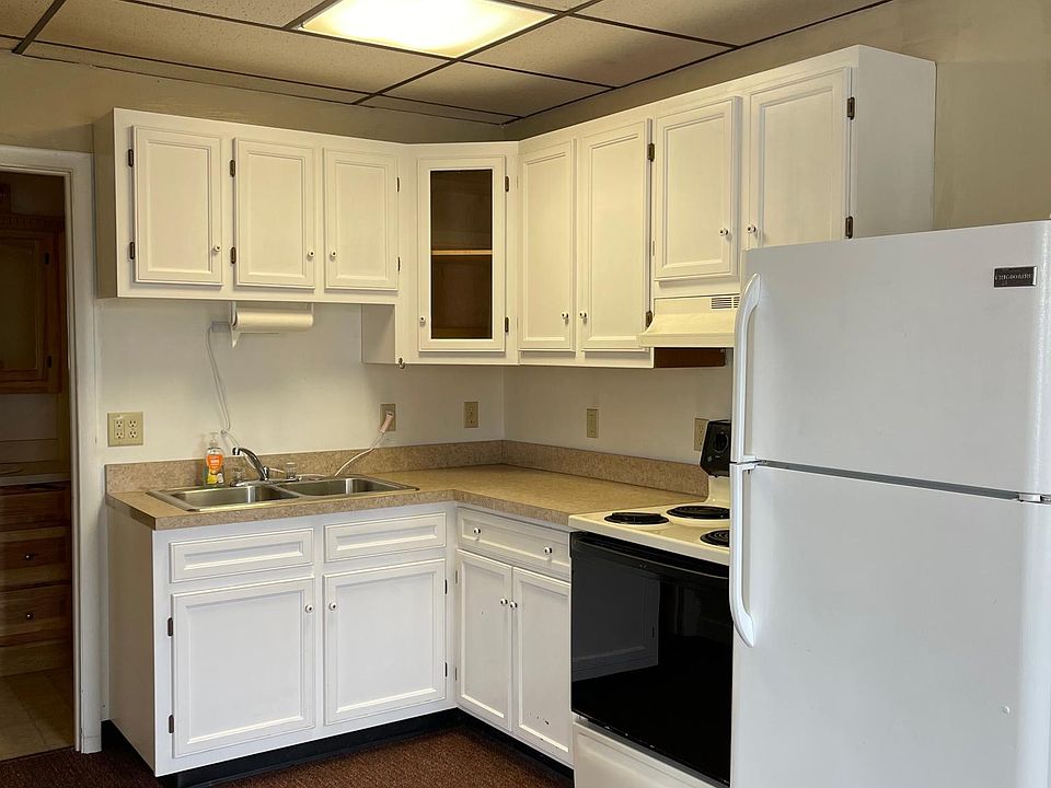 1st image of 360 E Lehman St APT 1