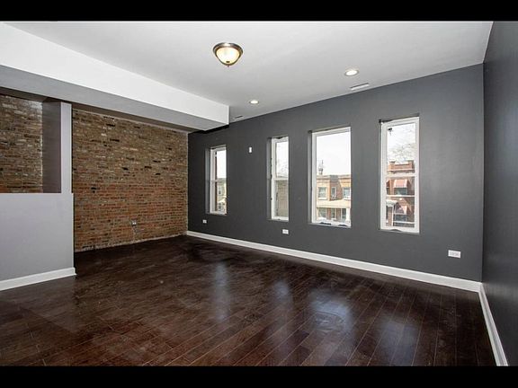 3rd image of 213 N Leclaire Ave #2