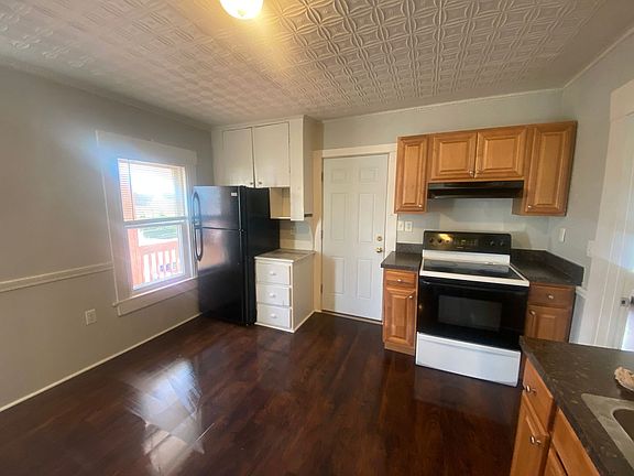 4th image of 24 Gates St #3