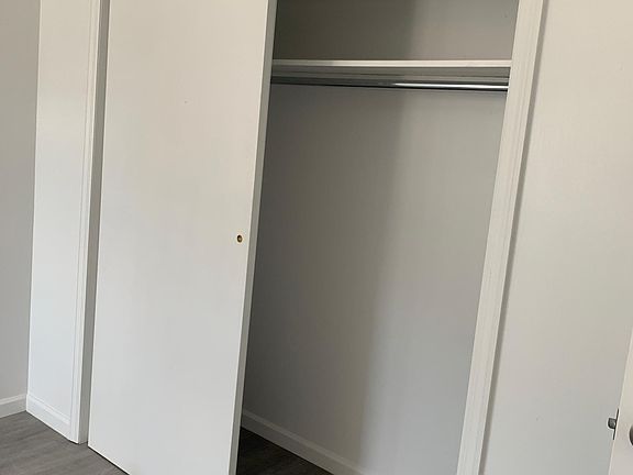 4th image of 8026 261st St