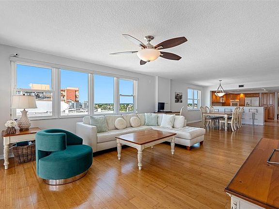 4th image of 16326 Gulf Blvd APT 510