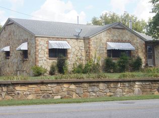 24 Peace Valley Rd, Ash Flat, AR 72513