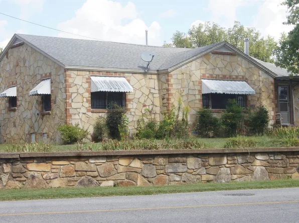 24 Peace Valley Rd, Ash Flat, AR 72513