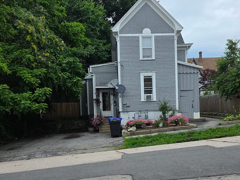 78-80 Arlington St — Photo 1