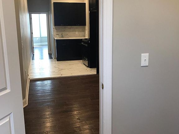 2nd image of 23 Seidler St APT 2L