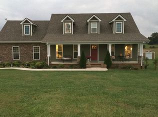 105 Majestic Dr, Decherd, TN 37324