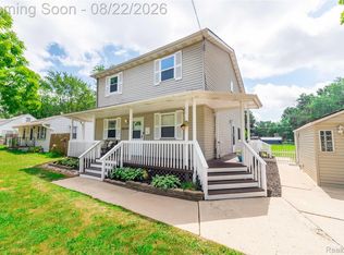 24345 Mary St, Taylor, MI 48180