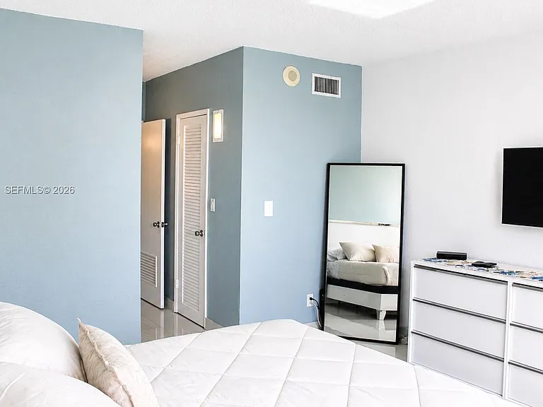 19370 Collins Ave #915 — Photo 12