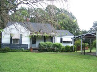 2498 Wards Gap Rd, Mount Airy, NC 27030